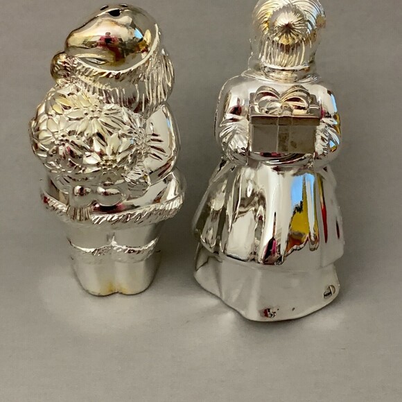 Home for the Holidays Santa Claus Mrs. Claus Silver Plate Salt & Pepper Shakers - Picture 6 of 8
